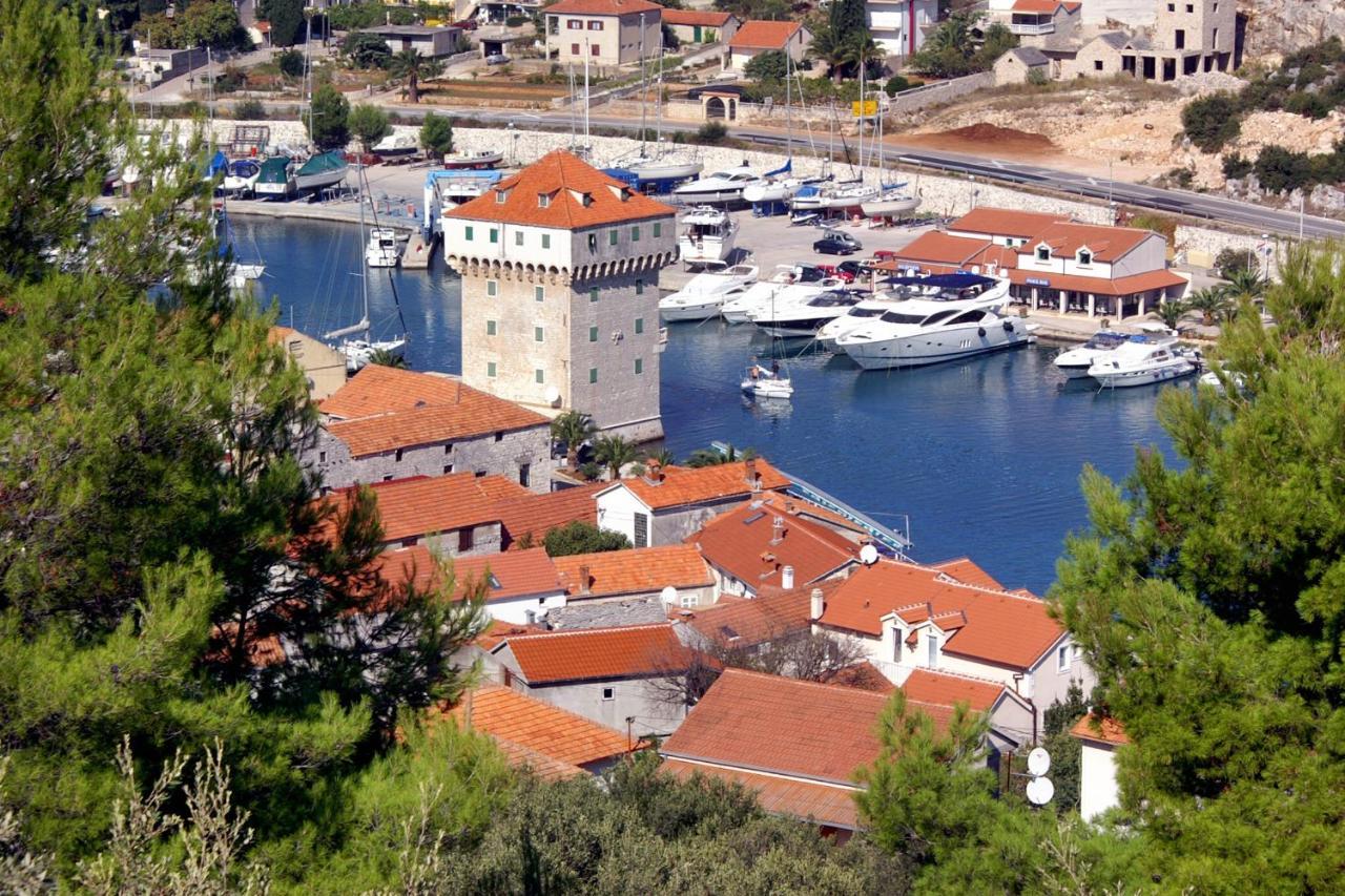 Apartments With A Parking Space Marina, Trogir - 11554 外观 照片